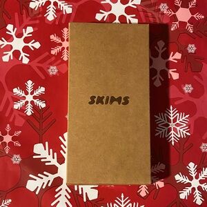 SKIMS Mid Calf Socks in Sand